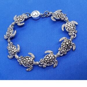 Vintage Turtle Link Bracelet Magnetic Heart Clasp Sea Life Beach Brighton